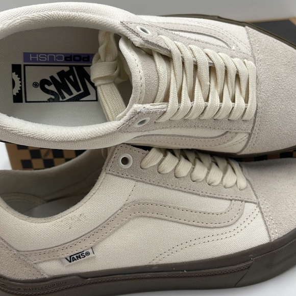 Vans WMNS Bmx Old Skool
Marshmallow/Gum
VN0005UZOVM Sneakers - Picture 15 of 16